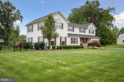 2879 Valley Woods Rd, Hatfield, PA 19440