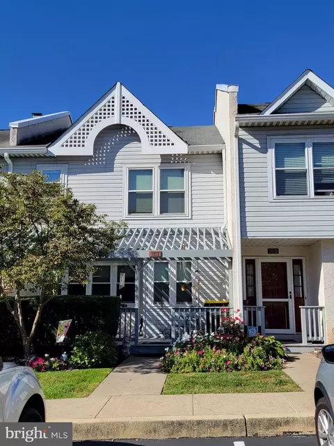 161 Barley Sheaf Dr, Norristown, PA 19403