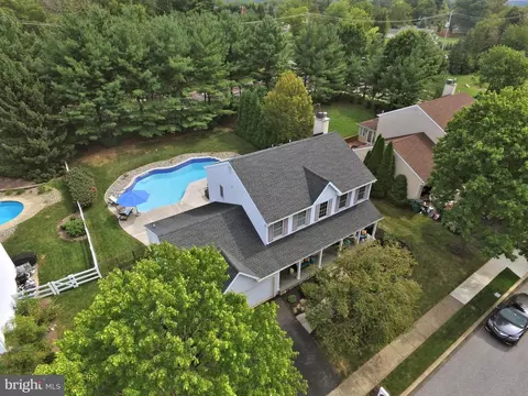 33 Ironwood Dr, Collegeville, PA 19426