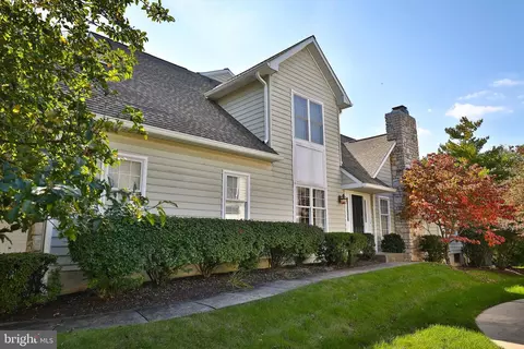 129 Birkdale Dr, Blue Bell, PA 19422