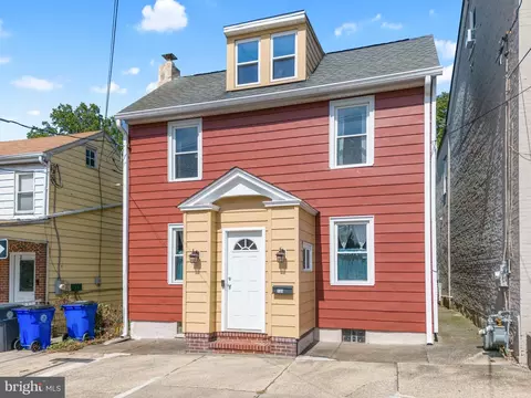 135 Chestnut St, Pottstown, PA 19464