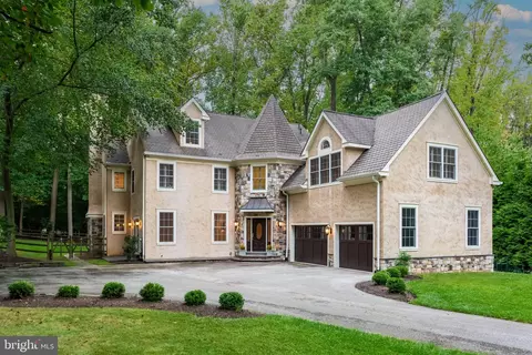 475 Fletcher Rd, Wayne, PA 19087