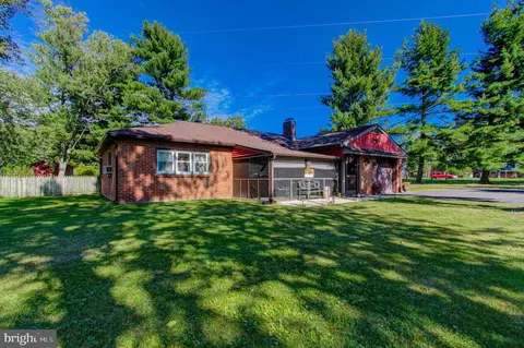 1223 Lower State Rd, North Wales, PA 19454