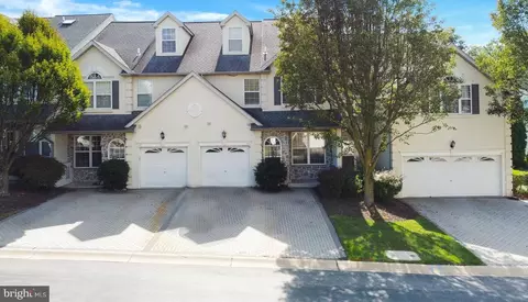 115 Meadow View Ln, Lansdale, PA 19446