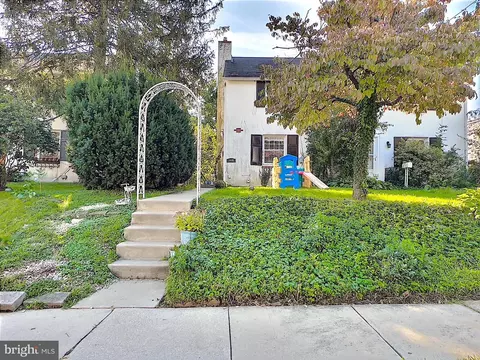 1468 Braddock Ln, Wynnewood, PA 19096