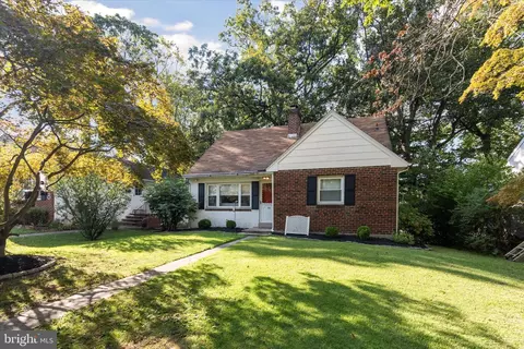 1152 Edge Hill Rd, Abington, PA 19001