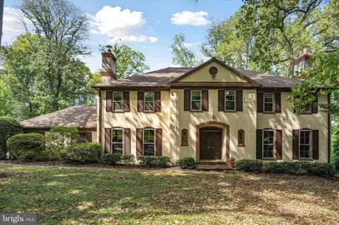 1285 Club House Rd, Gladwyne, PA 19035