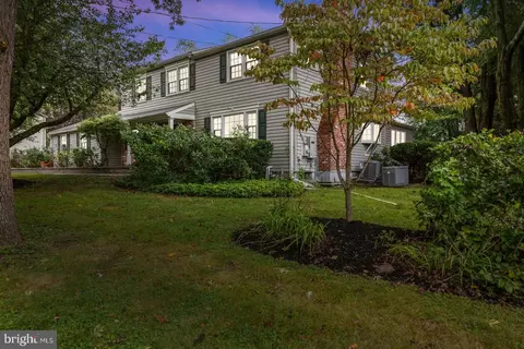 1643 Pembrook Rd, Maple Glen, PA 19002