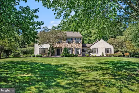 370 Miles Dr, Blue Bell, PA 19422