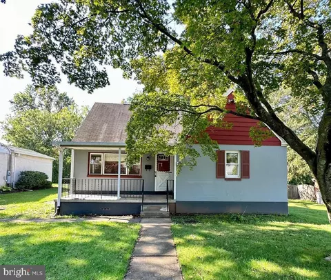 1052 W Mount Vernon St, Lansdale, PA 19446