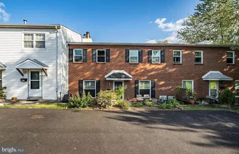 406 Whitpain Hls, Blue Bell, PA 19422