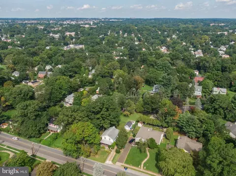 7512 Oak Lane Rd, Elkins Park, PA 19027