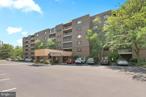 1219 W Wynnewood Rd #209, Wynnewood, PA 19096
