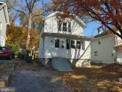 2421 Ardsley Ave, Glenside, PA 19038