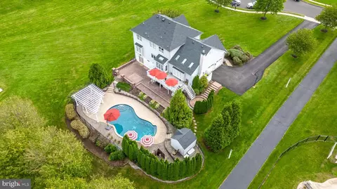 513 Apple Ln, Harleysville, PA 19438
