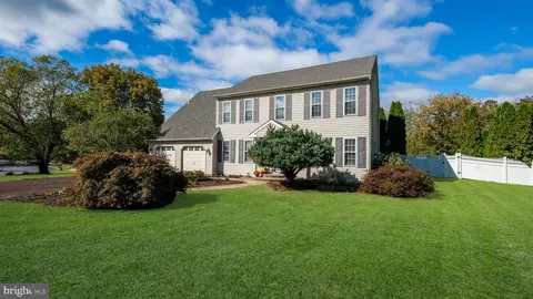 1608 Clearbrook Rd, Lansdale, PA 19446