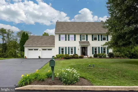 1385 Roberts Rd, Gilbertsville, PA 19525