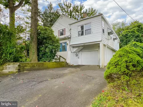 54 New St, Willow Grove, PA 19090
