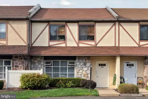2051 Jason Dr, Huntingdon Valley, PA 19006
