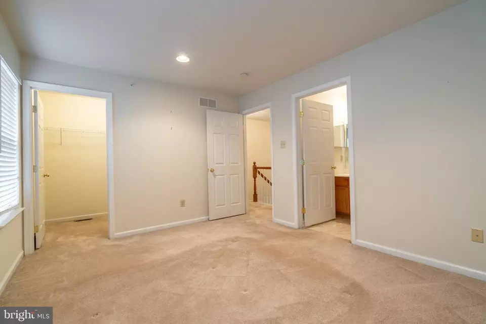  202 Picket Post Ct, Fort Washington, PA 19034 photo 15