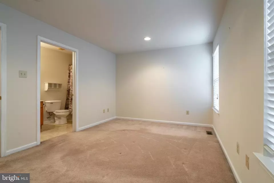  202 Picket Post Ct, Fort Washington, PA 19034 photo 16