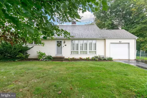 166 W Moreland Ave, Hatboro, PA 19040