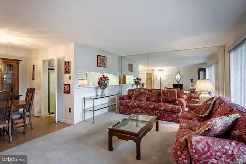 1610 The Fairway #103, Jenkintown, PA 19046