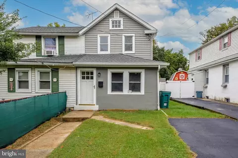 402 E North Ln, Conshohocken, PA 19428