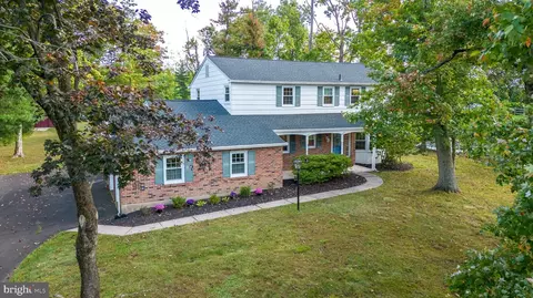 1581 Campus Dr, Maple Glen, PA 19002