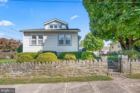 2489 Radcliffe Ave, Abington, PA 19001