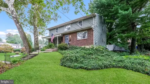 201 Stonehouse Ln, Wyncote, PA 19095