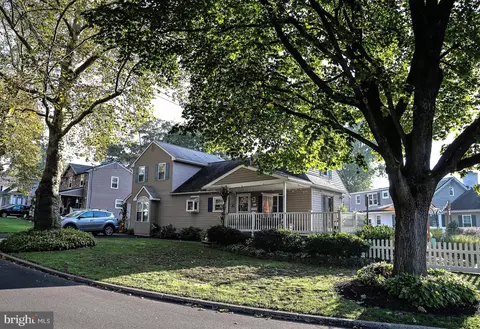 200 N Penn St, Hatboro, PA 19040