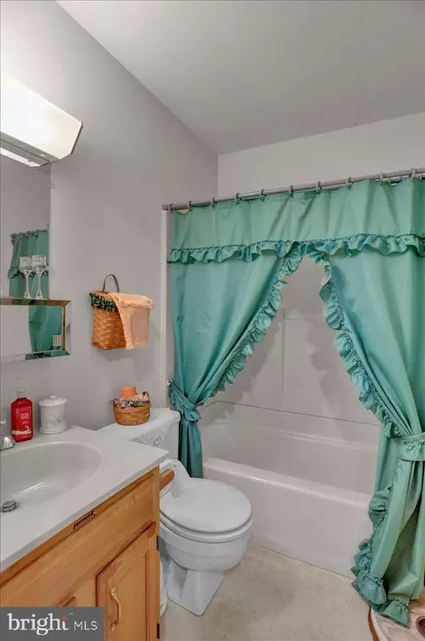 8 Windward Dr, Barto, PA 19504 photo 26