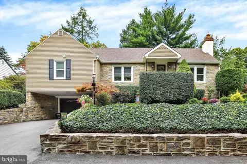 1072 Winding Creek Ln, Huntingdon Valley, PA 19006