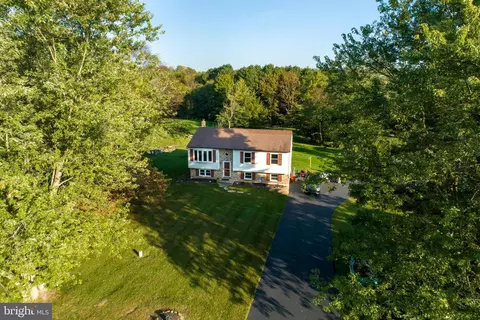 1596 Farview Ln, Pottstown, PA 19464