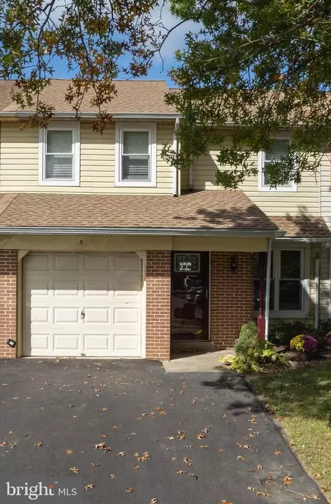 3 Saw Buck Cir, Horsham, PA 19044