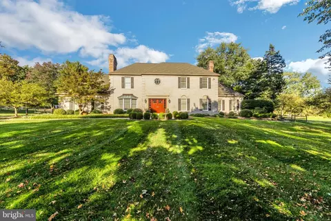 1233 Forest Hill Dr, Gwynedd, PA 19002