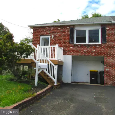 812 Pennbrook Ave, Lansdale, PA 19446