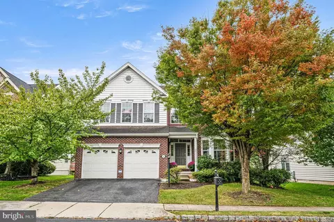 321 Quail Dr N, Phoenixville, PA 19460