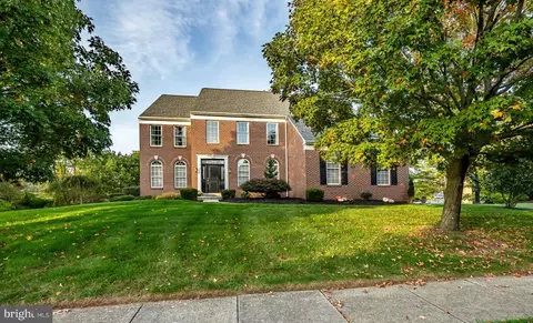200 Paperbirch Dr, Collegeville, PA 19426