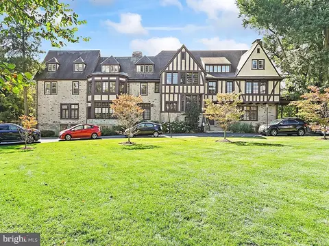 514 E Lancaster Ave #2-B, Wynnewood, PA 19096