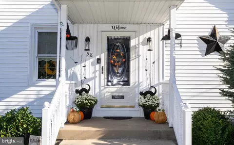 58 N Sylvania Ave, Jenkintown, PA 19046