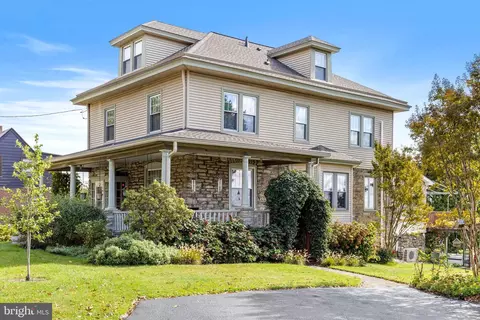 203 Edge Hill Rd, Glenside, PA 19038