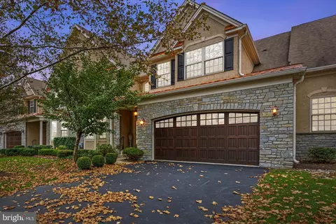 1371 Harpers Ln, Huntingdon Valley, PA 19006