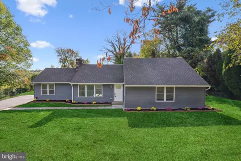 1112 Greentree Ln, Penn Valley, PA 19072