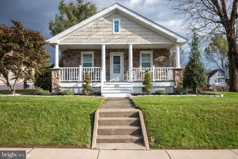 200 Jacksonville Rd, Hatboro, PA 19040