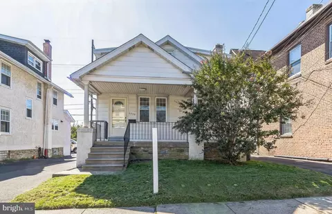 2230 Mt Carmel, Abington, PA 19001