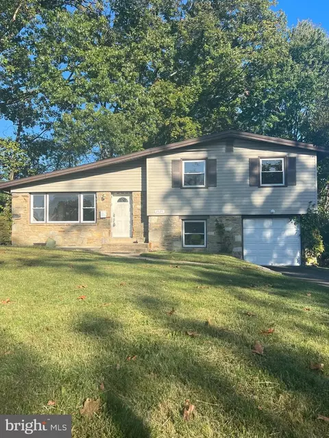 2825 Rossiter Ave, Abington, PA 19001