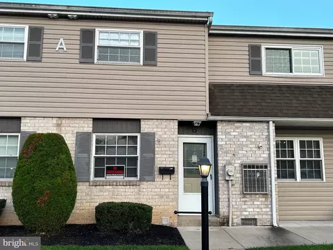 325 S Warminster Rd #BLDG 1  4, Hatboro, PA 19040