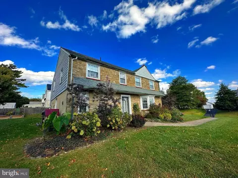 206 Sylvania Ave, Glenside, PA 19038